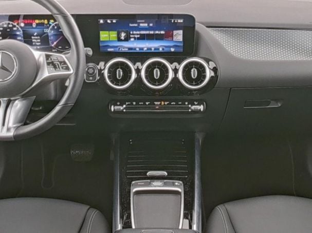 Mercedes-Benz GLA 220 4M Progressive Night AHK MBUX Navi-Prem. Mercedes-Benz GLA 220 4M Progressive Night AHK MBUX Navi-Prem.