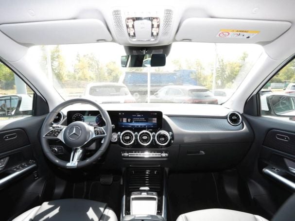 Mercedes-Benz GLA 220 4M Progressive Navi-Prem. Kamera WinterP Mercedes-Benz GLA 220 4M Progressive Navi-Prem. Kamera WinterP