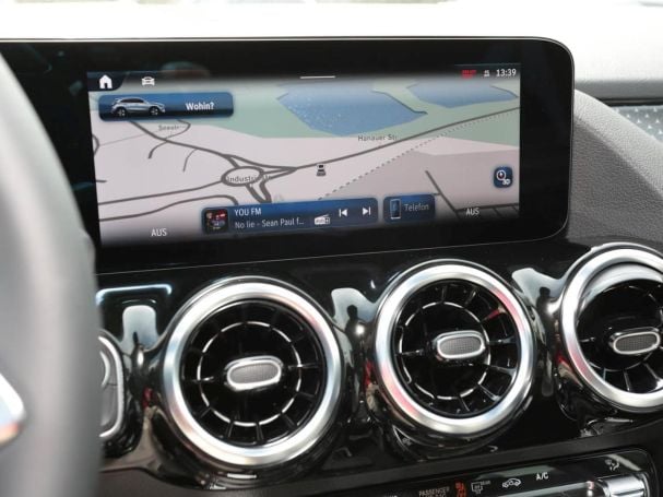 Mercedes-Benz GLA 220 4M Progressive Navi-Prem. Kamera WinterP Mercedes-Benz GLA 220 4M Progressive Navi-Prem. Kamera WinterP