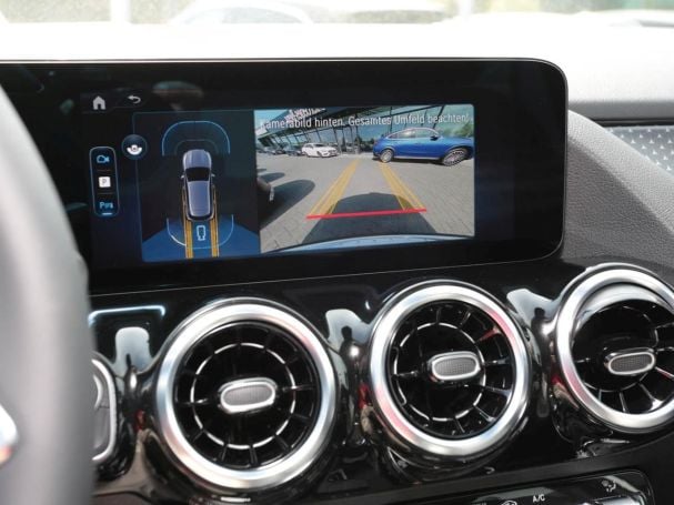 Mercedes-Benz GLA 220 4M Progressive Navi-Prem. Kamera WinterP Mercedes-Benz GLA 220 4M Progressive Navi-Prem. Kamera WinterP