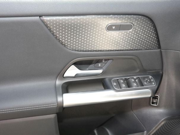 Mercedes-Benz GLA 220 4M Progressive Navi-Prem. Kamera WinterP Mercedes-Benz GLA 220 4M Progressive Navi-Prem. Kamera WinterP