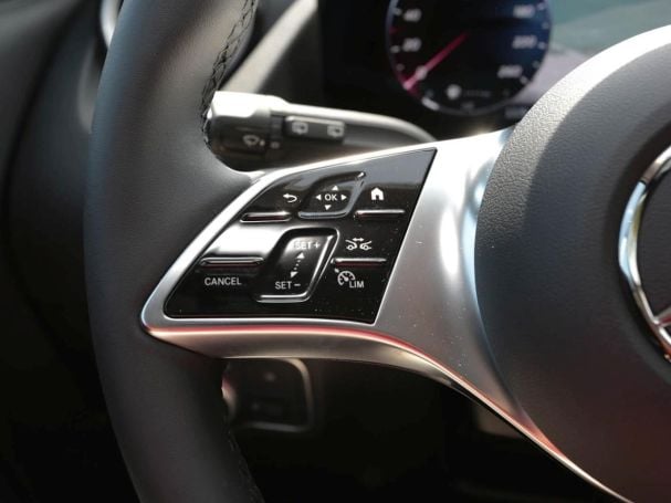 Mercedes-Benz GLA 220 4M Progressive Navi-Prem. Kamera WinterP Mercedes-Benz GLA 220 4M Progressive Navi-Prem. Kamera WinterP
