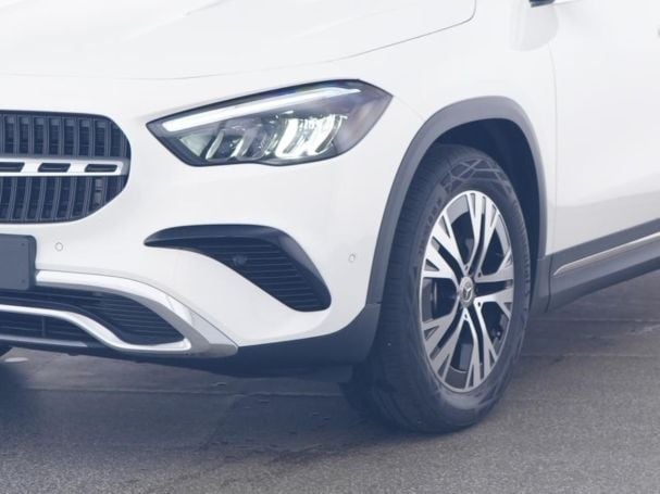 Mercedes-Benz GLA 220 4M Progressive Navi-Prem. Kamera WinterP Mercedes-Benz GLA 220 4M Progressive Navi-Prem. Kamera WinterP