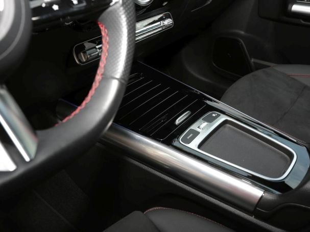 Mercedes-Benz GLA 220 4MATIC AMG Night Kamera EasyPack Keyless Mercedes-Benz GLA 220 4MATIC AMG Night Kamera EasyPack Keyless