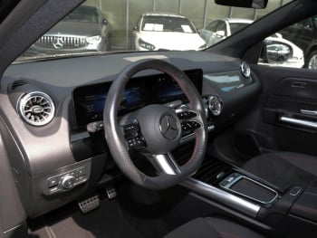 Mercedes-Benz GLA 220 4MATIC AMG Night Kamera EasyPack Keyless