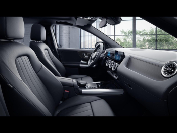 Mercedes-Benz GLA 220 d 4M Progressive Night Panorama AHK 360°