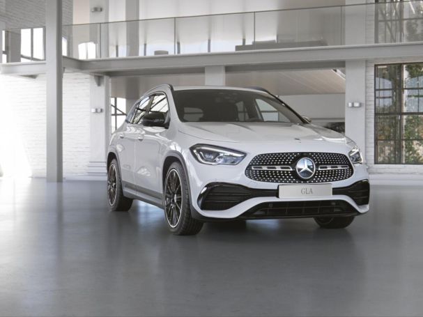 Mercedes-Benz GLA 220 d 4M AMG Night MBUX Navi+ Distronic 360° Mercedes-Benz GLA 220 d 4M AMG Night MBUX Navi+ Distronic 360°
