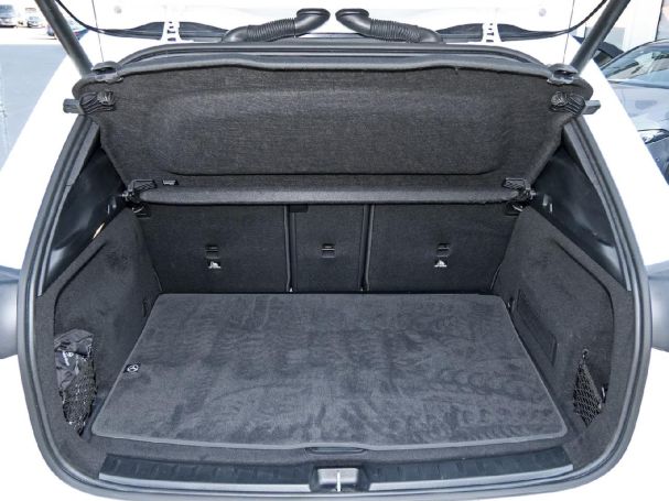 Mercedes-Benz GLA 220 d 4M Progressive Night Panorama Standhzg