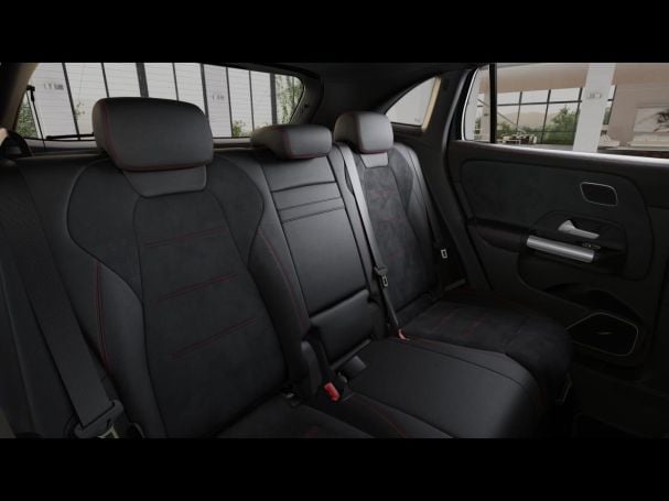Mercedes-Benz GLA 220 d 4MATIC AMG MBUXNavi-Prem. Distronic Mercedes-Benz GLA 220 d 4MATIC AMG MBUXNavi-Prem. Distronic