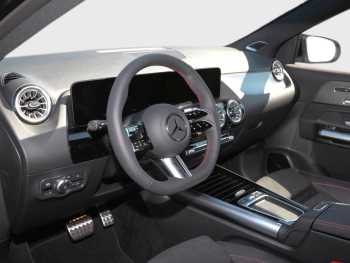 Mercedes-Benz GLA 220 d 4MATIC AMG MBUXNavi-Prem. Distronic