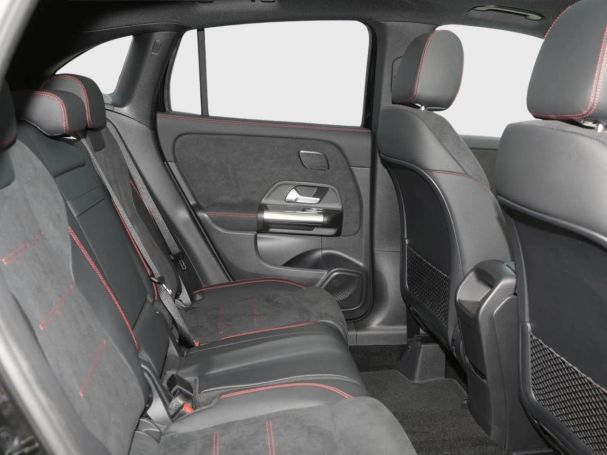 Mercedes-Benz GLA 220 d 4MATIC AMG Panorama Totwinkel AHK 360° Mercedes-Benz GLA 220 d 4MATIC AMG Panorama Totwinkel AHK 360°