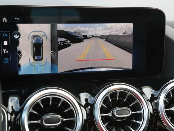 Mercedes-Benz GLA 220 d 4MATIC AMG Panorama Totwinkel AHK 360° Mercedes-Benz GLA 220 d 4MATIC AMG Panorama Totwinkel AHK 360°