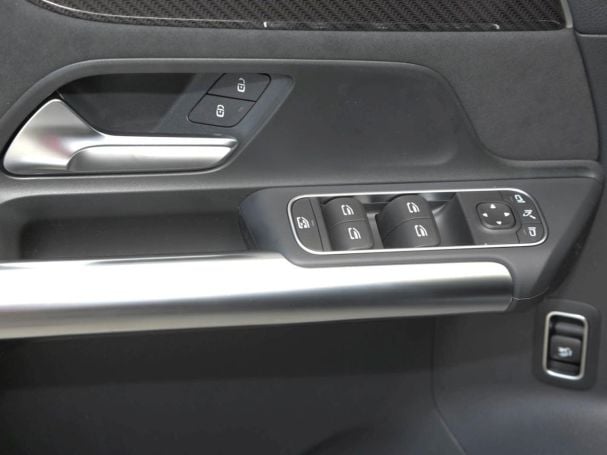 Mercedes-Benz GLA 220 d 4MATIC AMG Panorama Totwinkel AHK 360°