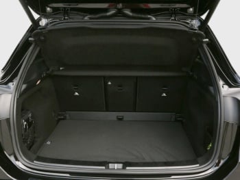 Mercedes-Benz GLA 220 d 4MATIC AMG Panorama Totwinkel AHK 360°