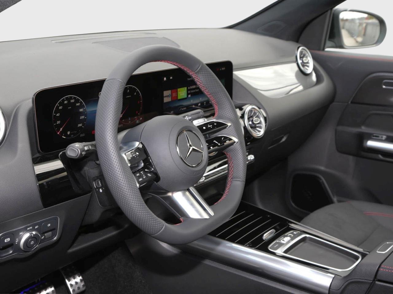 Mercedes-Benz GLA 220 d 4MATIC AMG Panorama Totwinkel AHK 360°