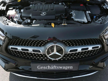 Mercedes-Benz GLA 220 d 4MATIC AMG Panorama Distronic AHK 360°