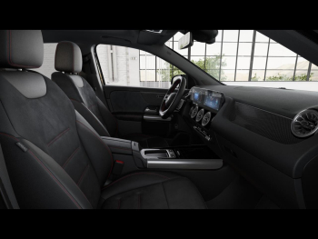 Mercedes-Benz GLA 220 d 4MATIC AMG Panorama Distronic AHK 360°