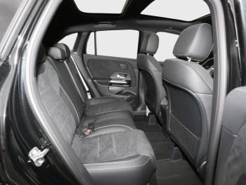 Mercedes-Benz GLA 220 d 4MATIC AMG Night Panorama AHK HUD 360°