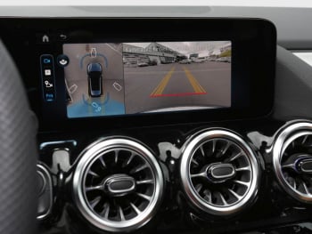 Mercedes-Benz GLA 220 d 4MATIC AMG Night Panorama AHK HUD 360°