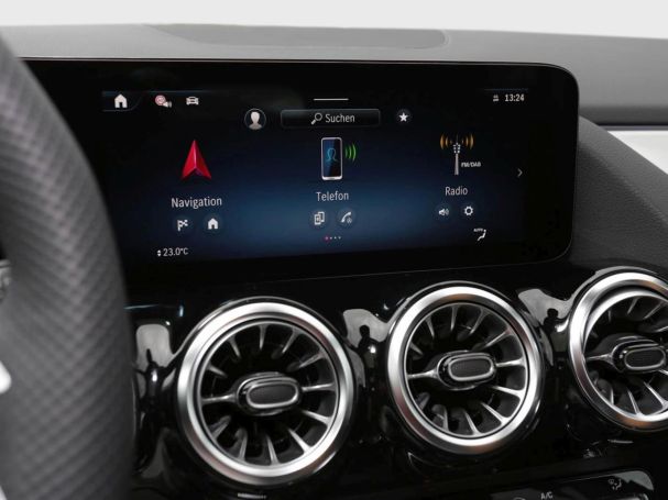 Mercedes-Benz GLA 220 d 4MATIC AMG Night Panorama AHK HUD 360° Mercedes-Benz GLA 220 d 4MATIC AMG Night Panorama AHK HUD 360°