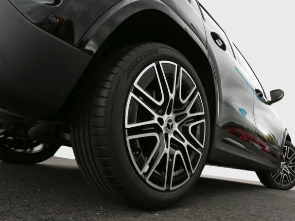 Mercedes-Benz GLA 220 d 4MATIC AMG Night Panorama AHK HUD 360° Mercedes-Benz GLA 220 d 4MATIC AMG Night Panorama AHK HUD 360°