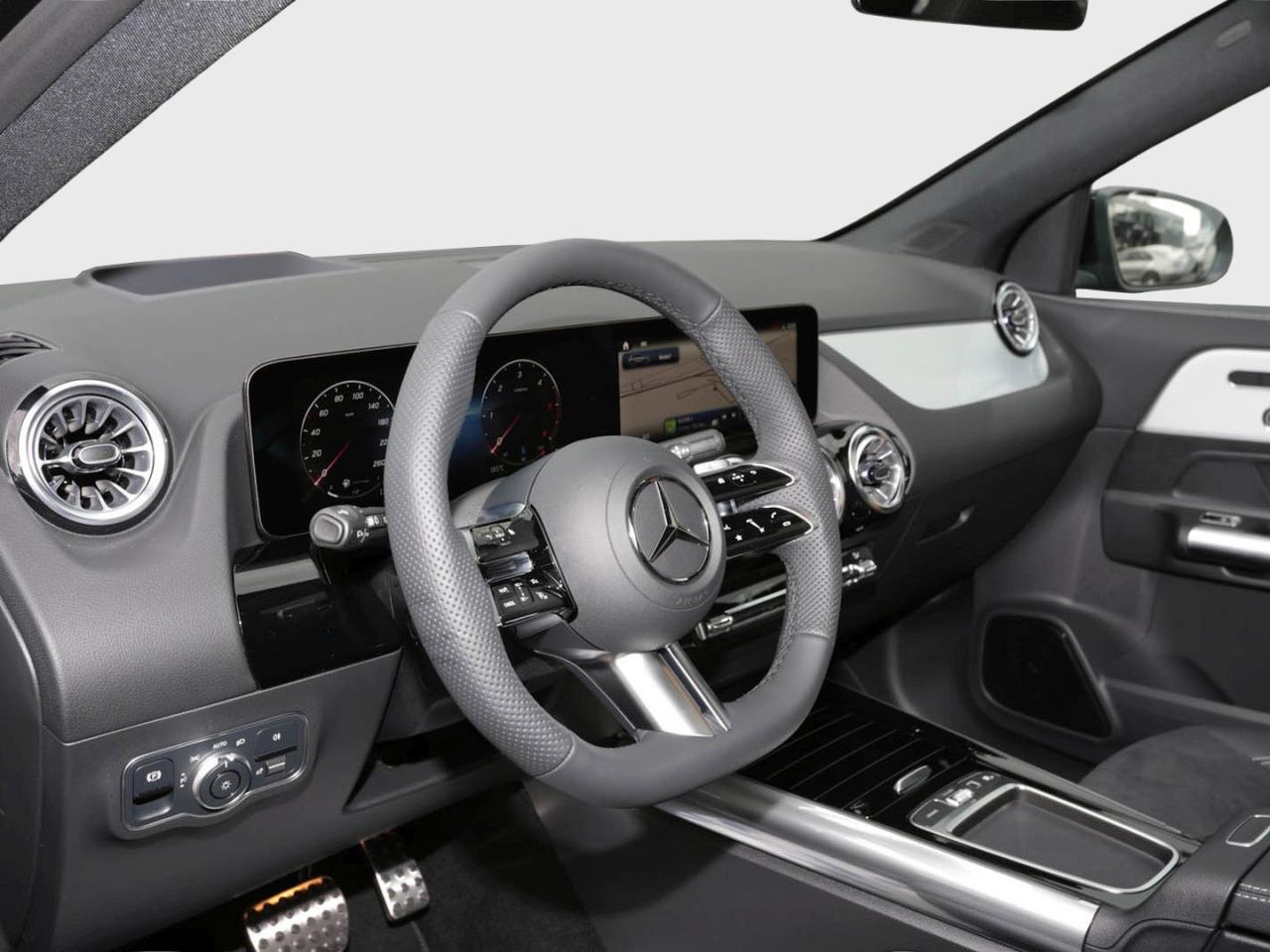 Mercedes-Benz GLA 220 d 4MATIC AMG Night Panorama AHK HUD 360°