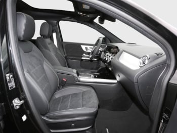Mercedes-Benz GLA 220 d 4MATIC AMG Night Panorama AHK HUD 360°