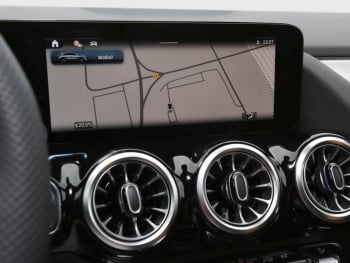 Mercedes-Benz GLA 220 d 4MATIC AMG NIght 360° Panorama HeadUp