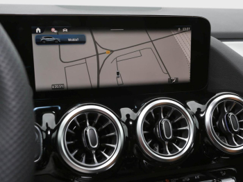 Mercedes-Benz GLA 220 d 4MATIC AMG NIght 360° Panorama HeadUp