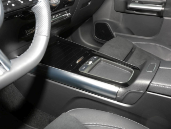 Mercedes-Benz GLA 220 d 4MATIC AMG NIght 360° Panorama HeadUp