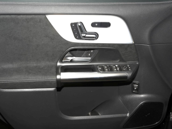 Mercedes-Benz GLA 220 d 4MATIC AMG NIght 360° Panorama HeadUp