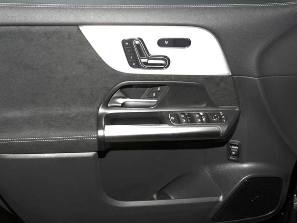 Mercedes-Benz GLA 220 d 4MATIC AMG NIght 360° Panorama HeadUp