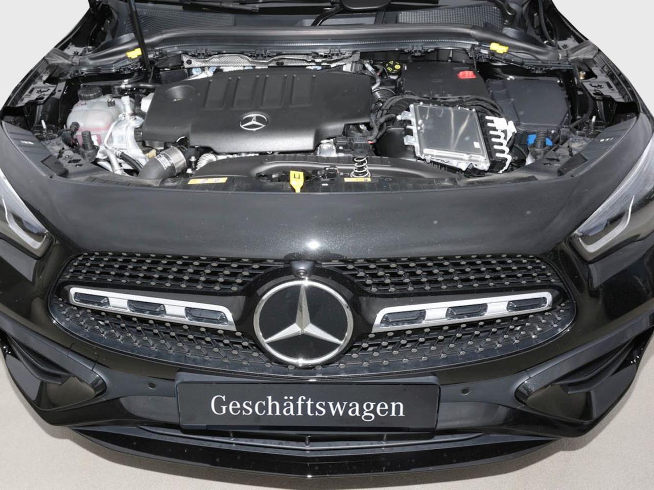 Mercedes-Benz GLA 220 d 4MATIC AMG NIght 360° Panorama HeadUp