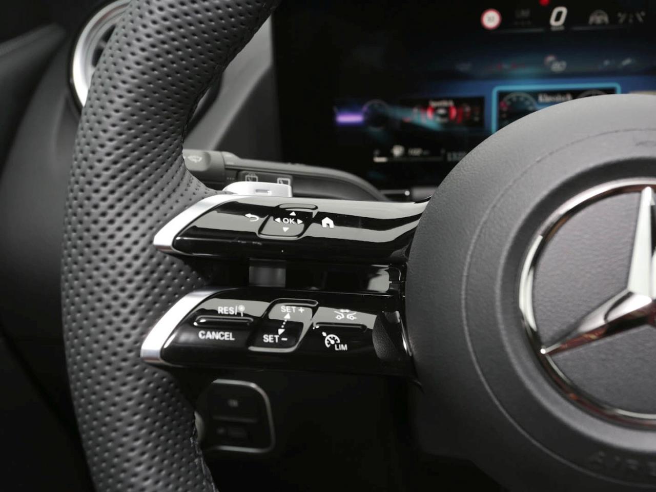 Mercedes-Benz GLA 220 d 4MATIC AMG NIght 360° Panorama HeadUp