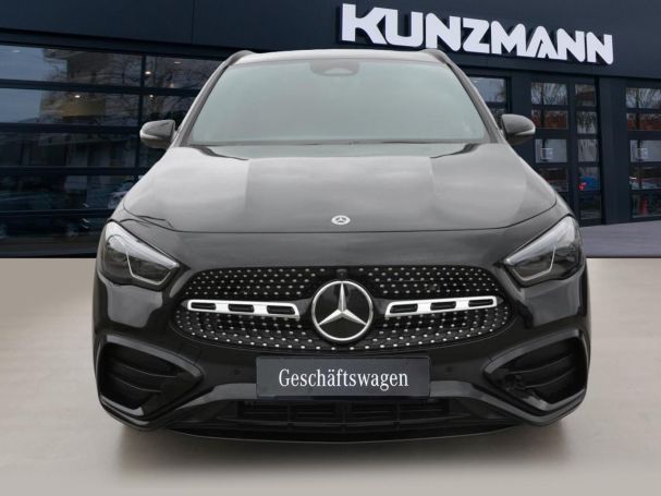 Mercedes-Benz GLA 220 d 4MATIC AMG NIght 360° Panorama HeadUp Mercedes-Benz GLA 220 d 4MATIC AMG NIght 360° Panorama HeadUp