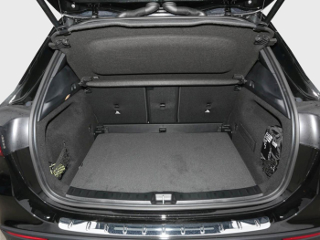 Mercedes-Benz GLA 220 d 4MATIC AMG NIght 360° Panorama HeadUp