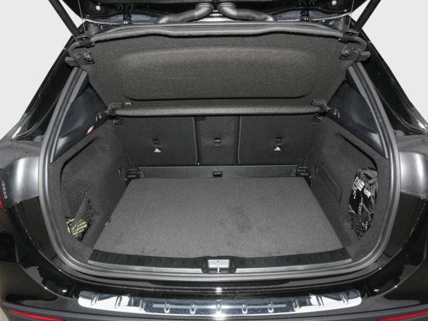 Mercedes-Benz GLA 220 d 4MATIC AMG NIght 360° Panorama HeadUp Mercedes-Benz GLA 220 d 4MATIC AMG NIght 360° Panorama HeadUp