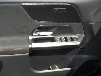 Mercedes-Benz GLA 220 d 4MATIC AMG Panorama Distronic AHK 360°