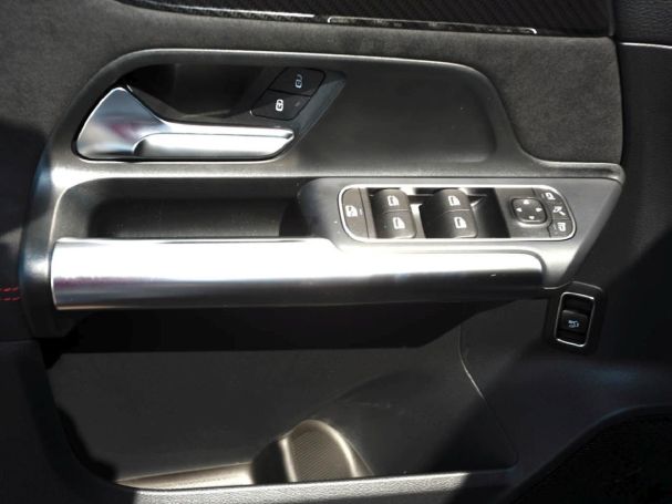 Mercedes-Benz GLA 220 d 4MATIC AMG Panorama Distronic AHK 360° Mercedes-Benz GLA 220 d 4MATIC AMG Panorama Distronic AHK 360°