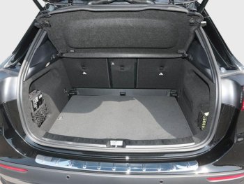 Mercedes-Benz GLA 220 d 4MATIC AMG Panorama Distronic AHK 360°