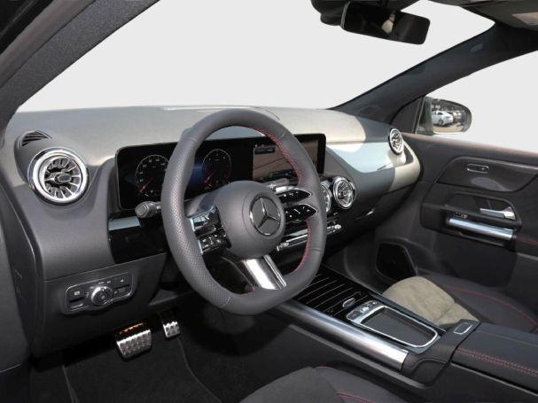 Mercedes-Benz GLA 220 d 4MATIC AMG Panorama Distronic AHK 360° Mercedes-Benz GLA 220 d 4MATIC AMG Panorama Distronic AHK 360°