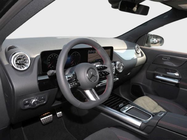 Mercedes-Benz GLA 220 d 4MATIC AMG Panorama Distronic AHK 360°