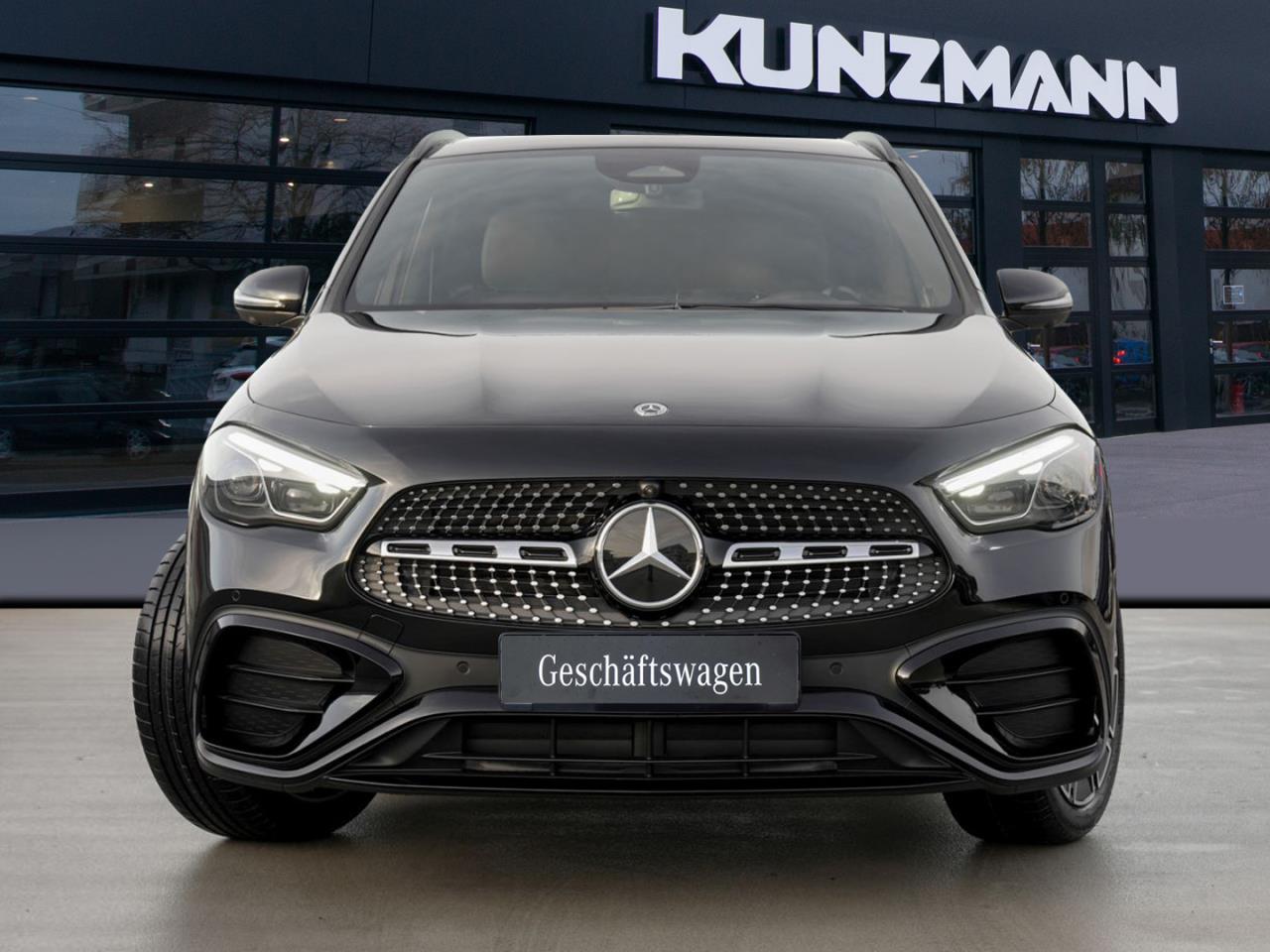 Mercedes-Benz GLA 220 d 4MATIC AMG Night Distronic Panorama