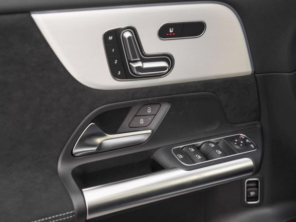 Mercedes-Benz GLA 220 d 4MATIC AMG Night Panorama Distronic