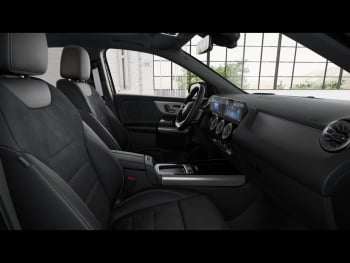 Mercedes-Benz GLA 220 d 4MATIC AMG Night Panorama Distronic