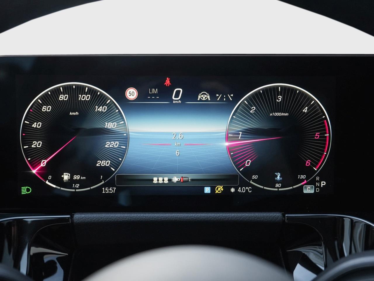 Mercedes-Benz GLA 220 d 4MATIC AMG Night Panorama 360° HUD AHK