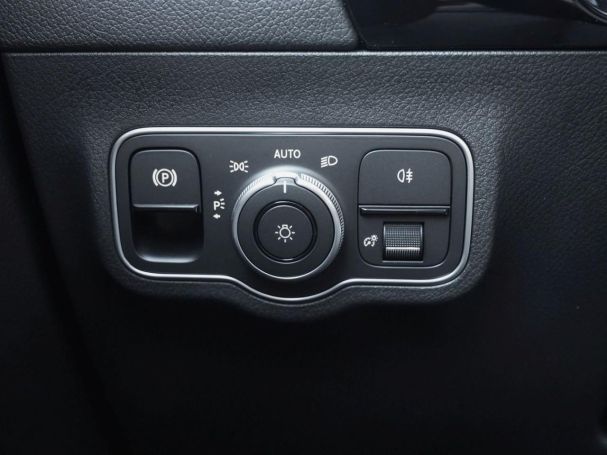 Mercedes-Benz GLA 220 d 4MATIC AMG Night Panorama 360° HUD AHK