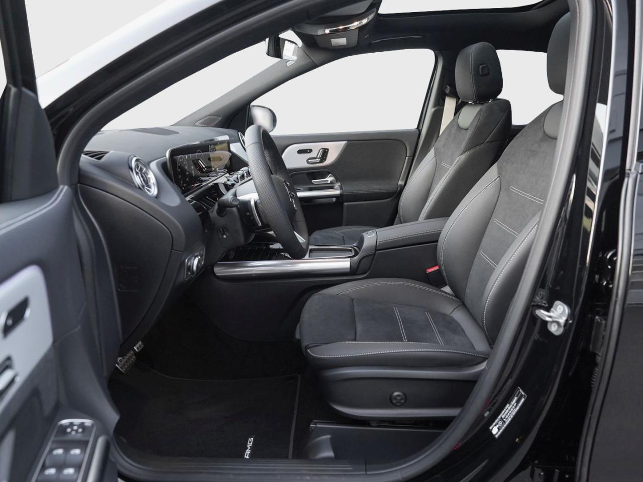 Mercedes-Benz GLA 220 d 4MATIC AMG Night Panorama 360° HUD AHK