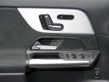 Mercedes-Benz GLA 220 d 4MATIC AMG Night Panorama 360° AHK