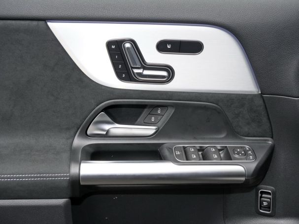 Mercedes-Benz GLA 220 d 4MATIC AMG Night Panorama 360° AHK